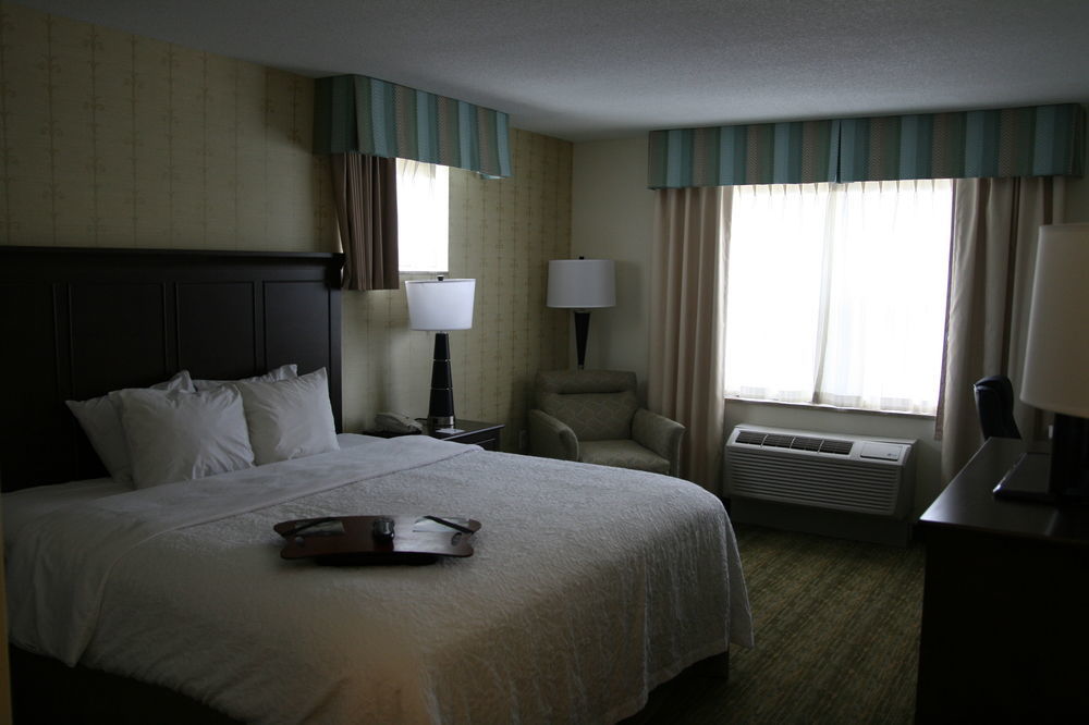 Hampton Inn Довер Экстерьер фото