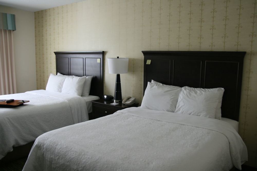 Hampton Inn Довер Экстерьер фото